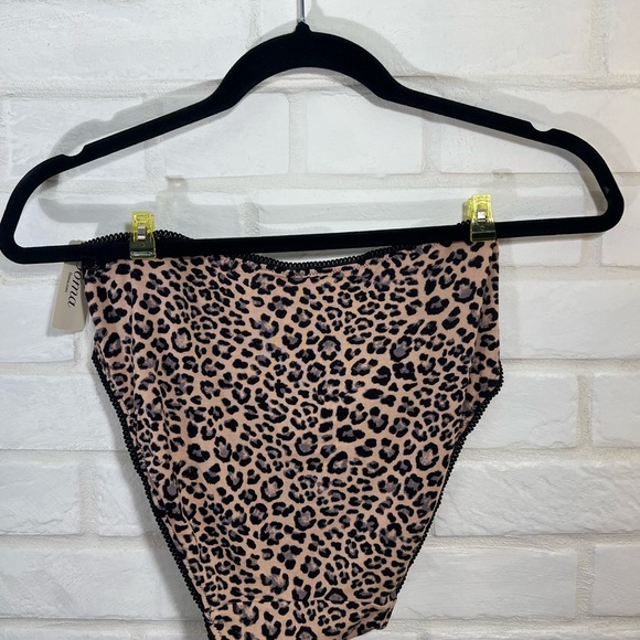 NWT Soma Embraceable Lace High Leg Underwear Panty Cheetah Feline Sz L #0105 - Picture 2 of 7